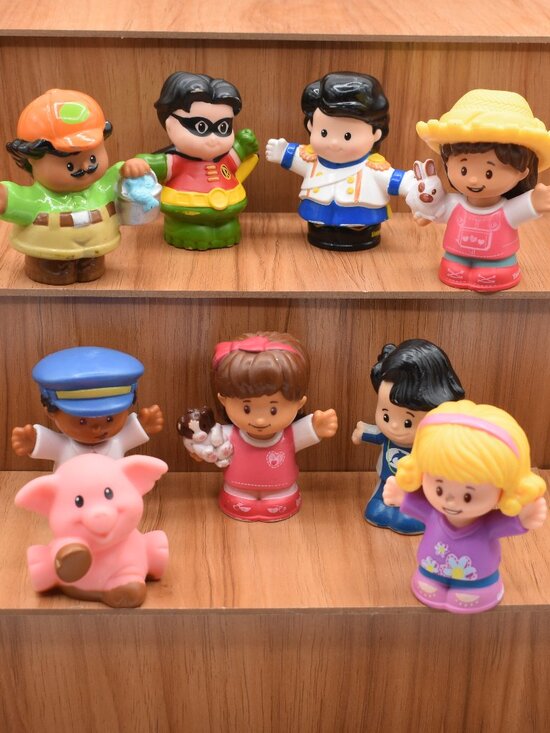 Fisher-Price Other - Fisher Price Little People Emma Farm Girl Koby Prince Eric Zookeeper Pilot Robin